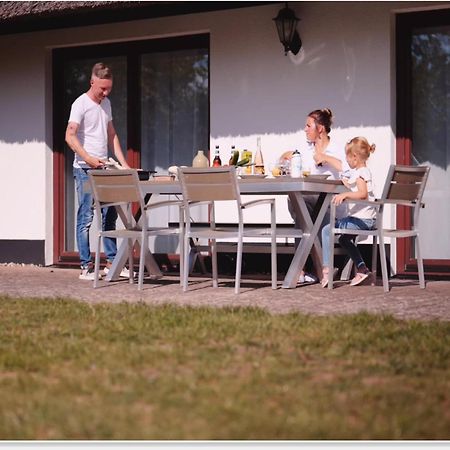 Holiday Resort Van Der Valk, Linstow Dobbin-Linstow Eksteriør billede